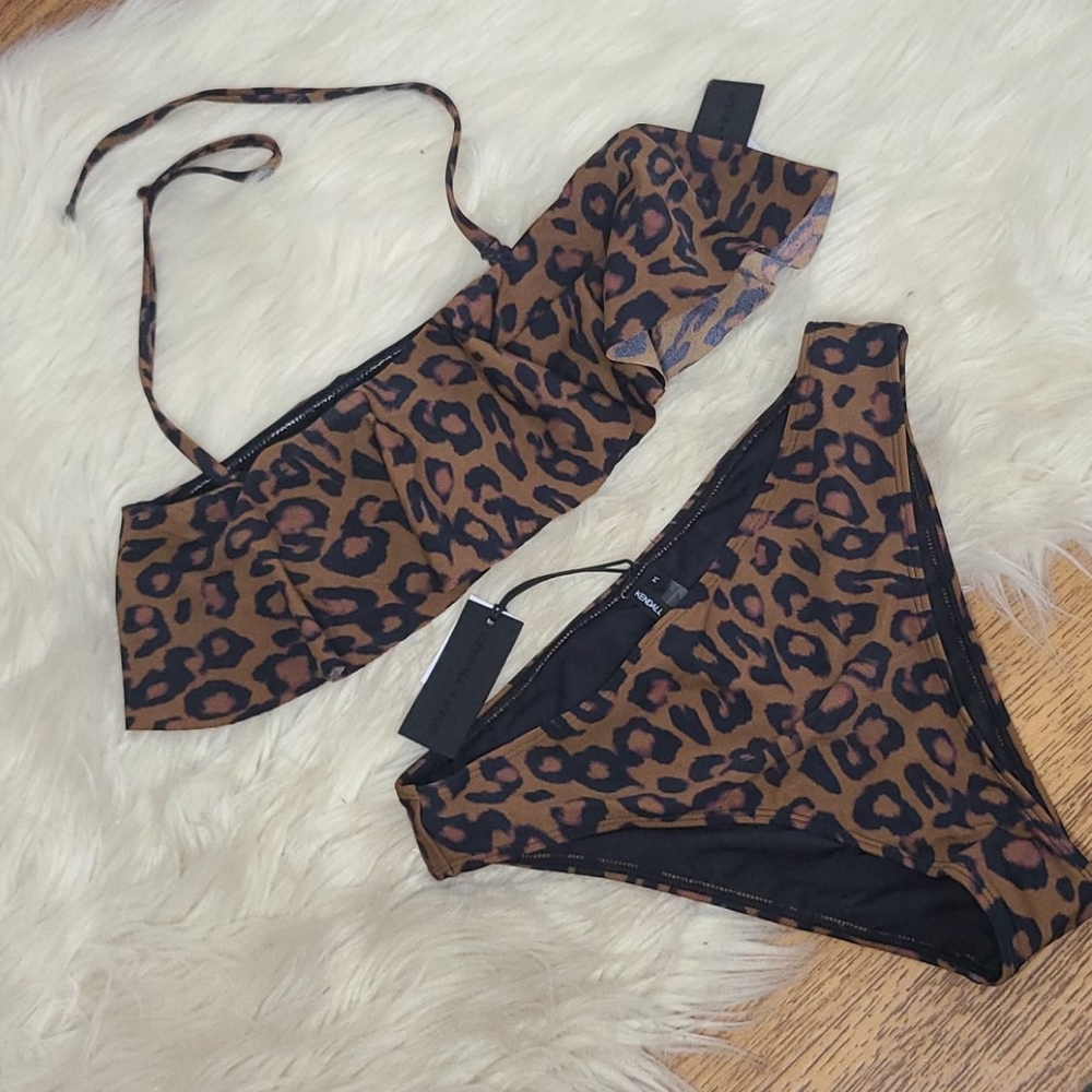 New Kendall + Kylie leopard print bikini sm-med